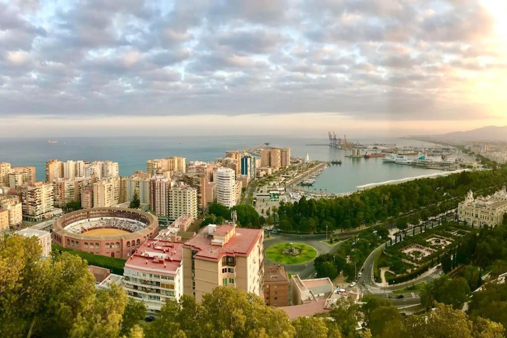 Apartamentos J&K 토레몰리노스 외부 사진
