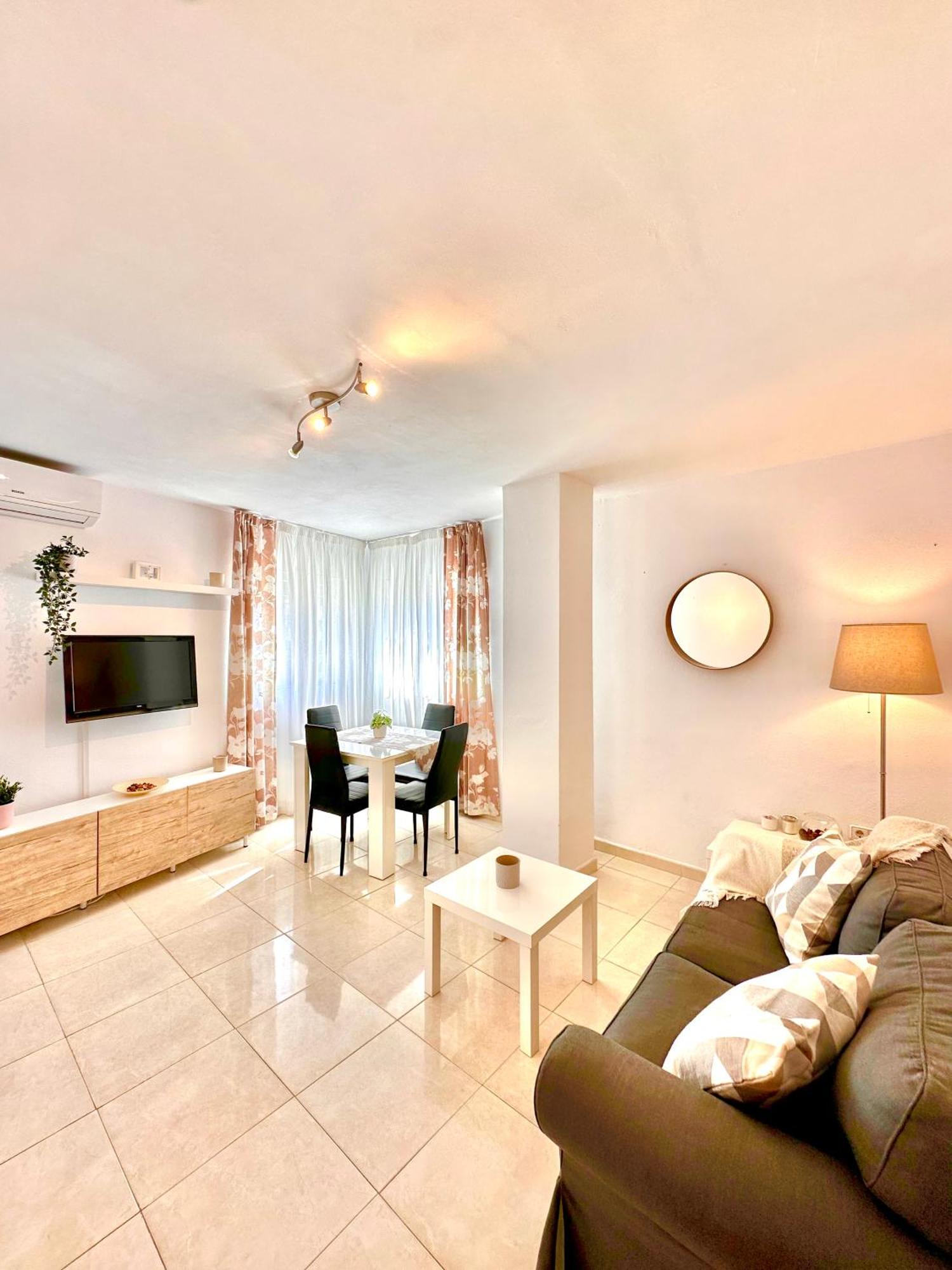 Apartamentos J&K 토레몰리노스 외부 사진